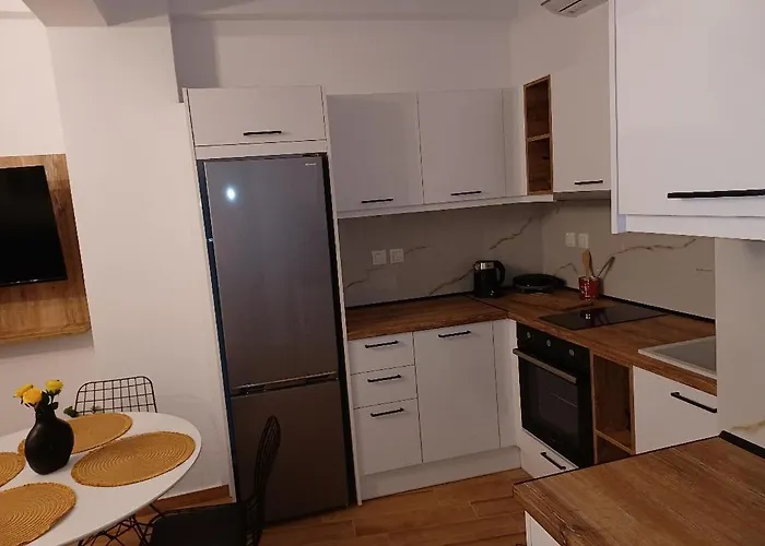 Kirkis Apartment